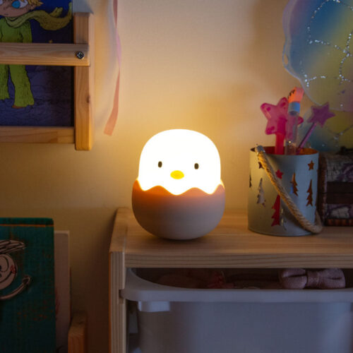ho_chick_ww_cw_0 Lampara nocturna de mesa LED Infantil quitamiedos y recargable "Chicken"